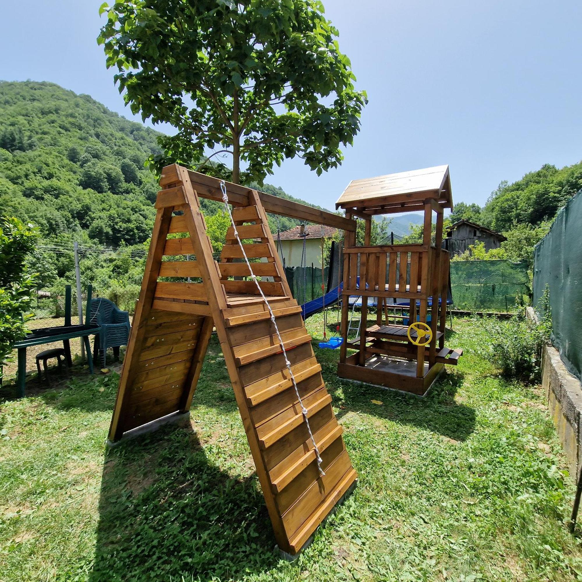 Guest House Ivan Cherni Osum Exterior photo