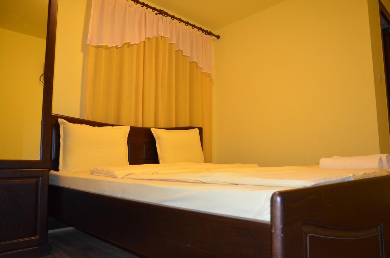 Guest House Ivan Cherni Osum Exterior photo