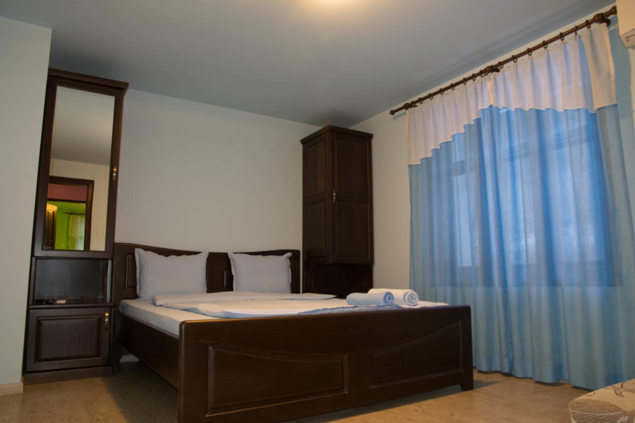 Guest House Ivan Cherni Osum Exterior photo