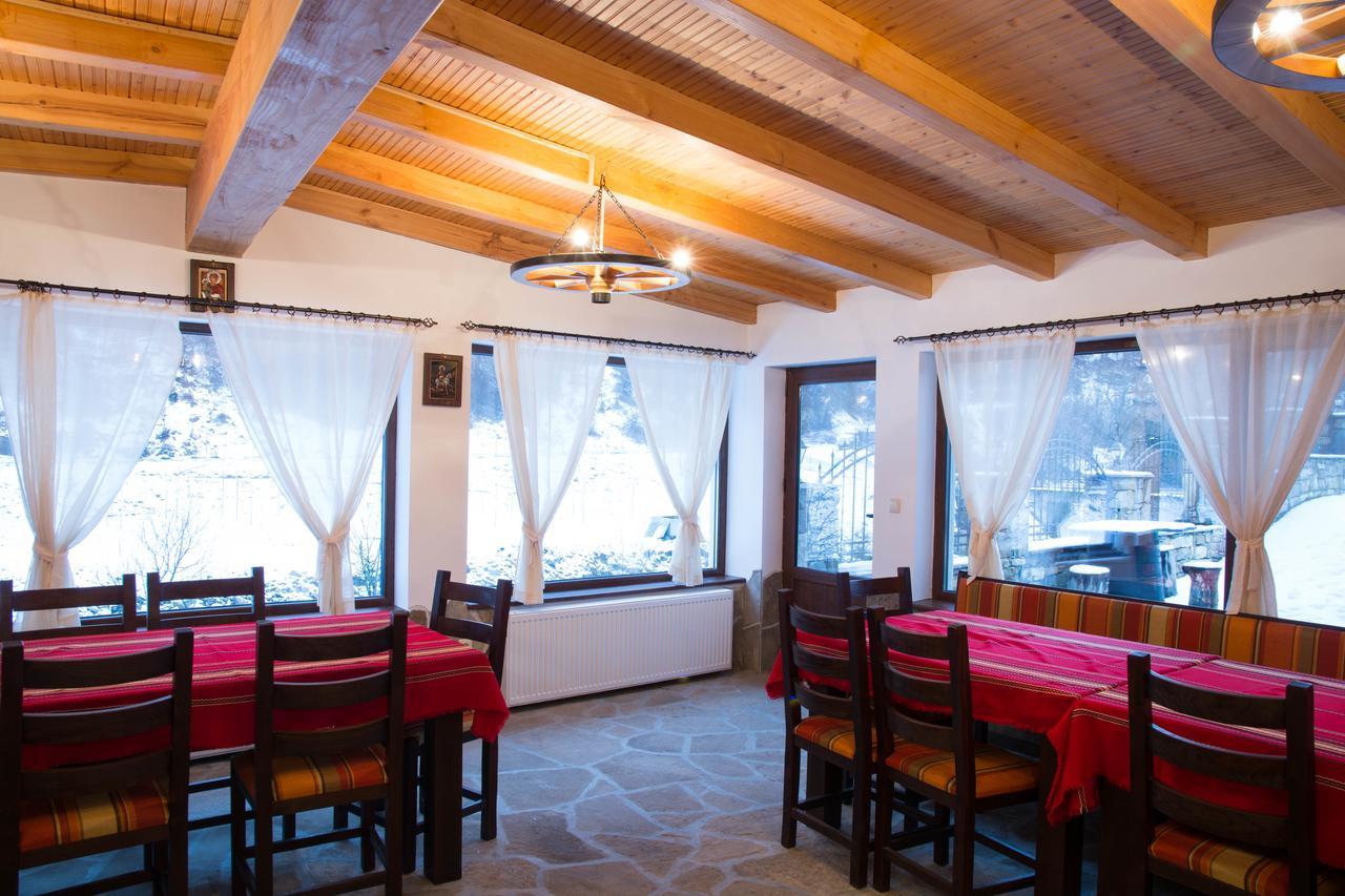 Guest House Ivan Cherni Osum Exterior photo